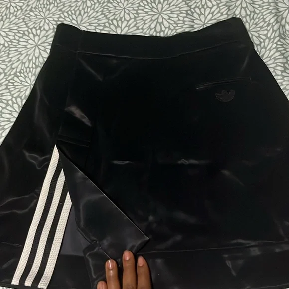 Adidas women skirt - Picture 2 of 5